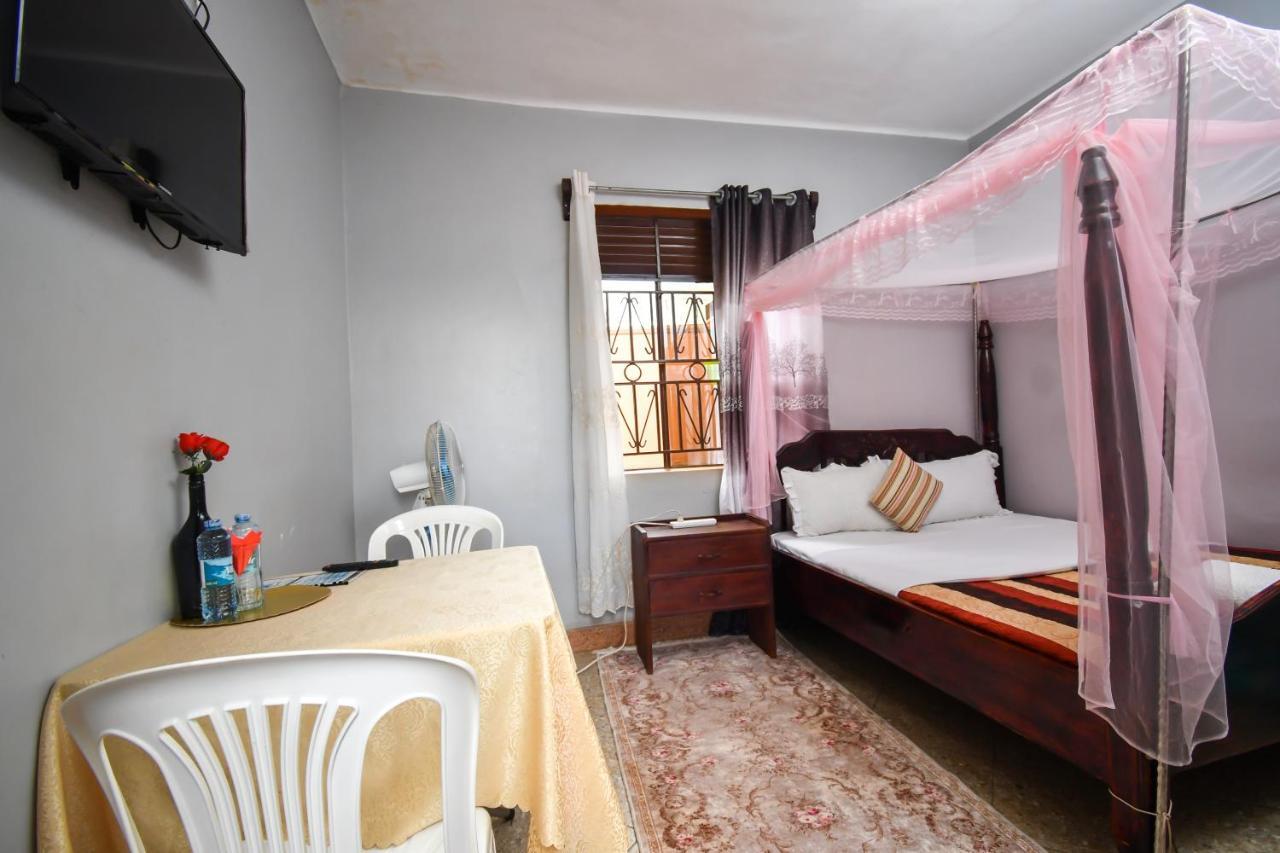 Jinja Grand Hotel エクステリア 写真